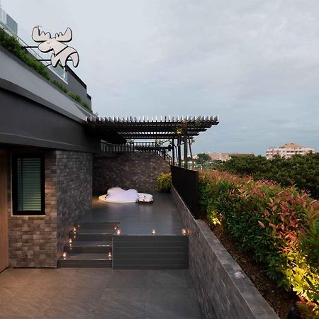 Moose Hotel Nimman チエンマイ エクステリア 写真