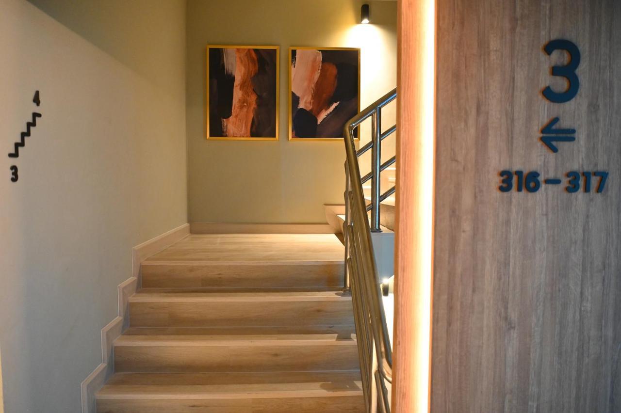 Moose Hotel Nimman チエンマイ エクステリア 写真